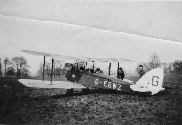 g-ebwz dh moth - henry petre in 1928 0001-0007